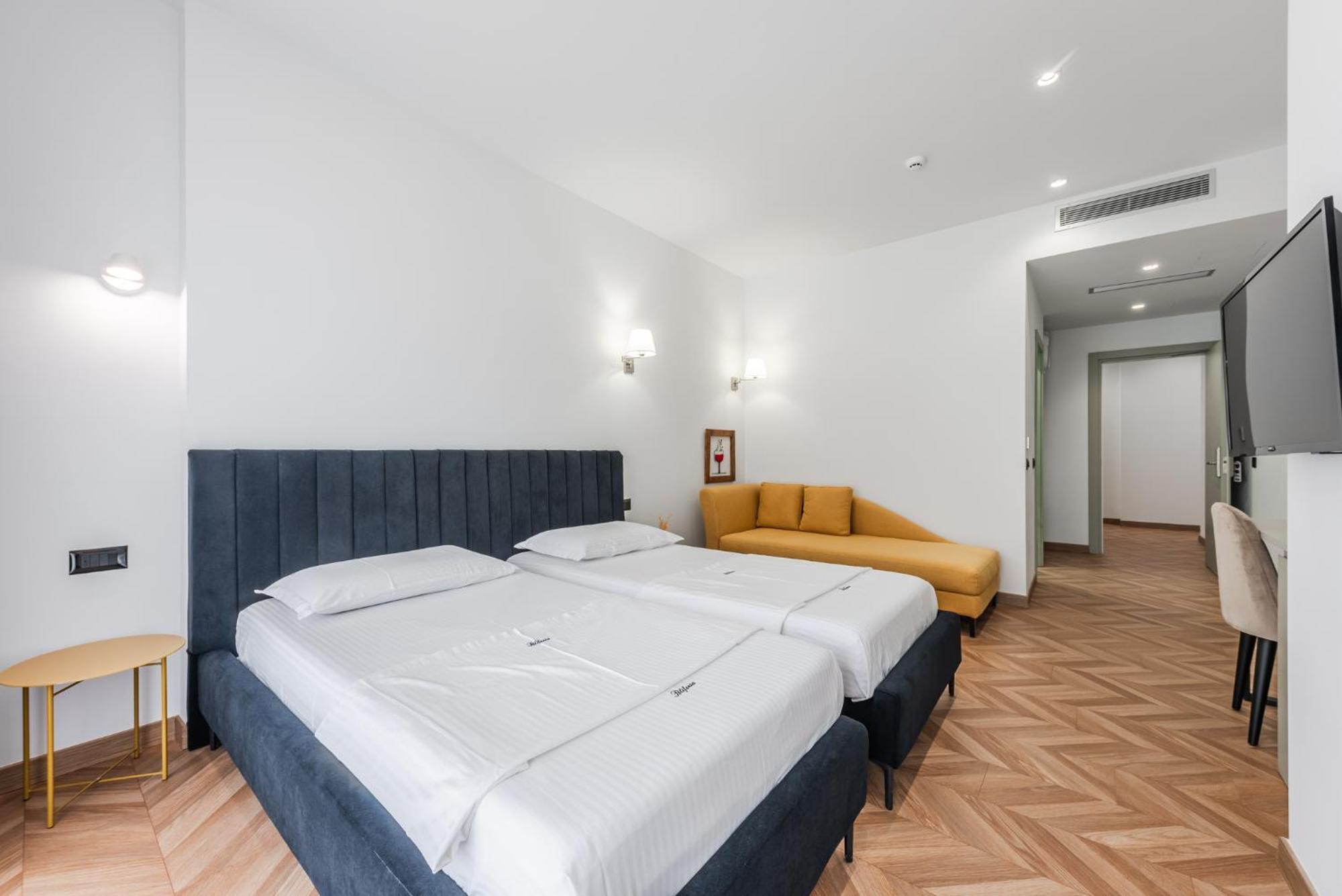 Polifonia City Loft By Kondo Stays Vlorë Exterior foto