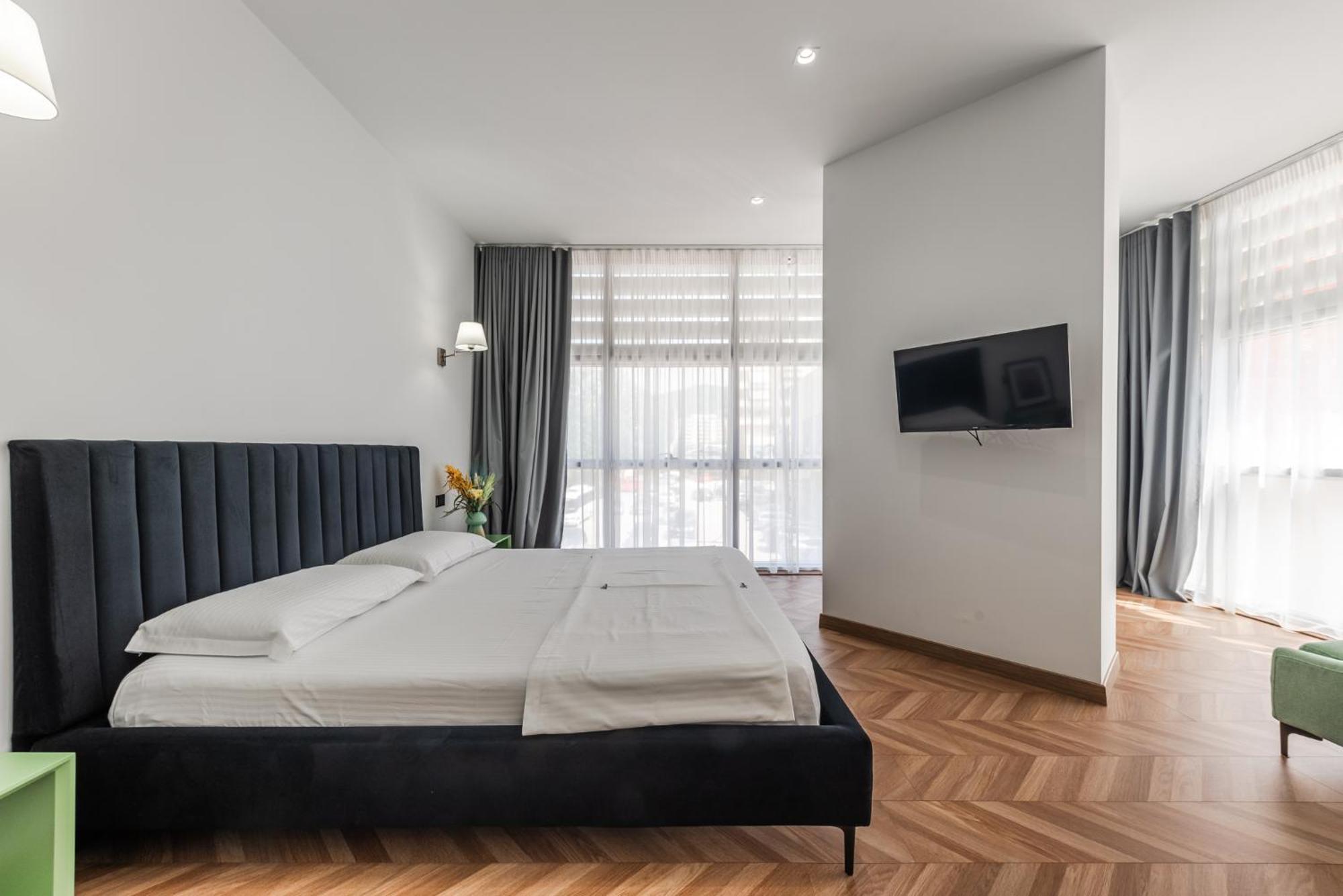 Polifonia City Loft By Kondo Stays Vlorë Exterior foto